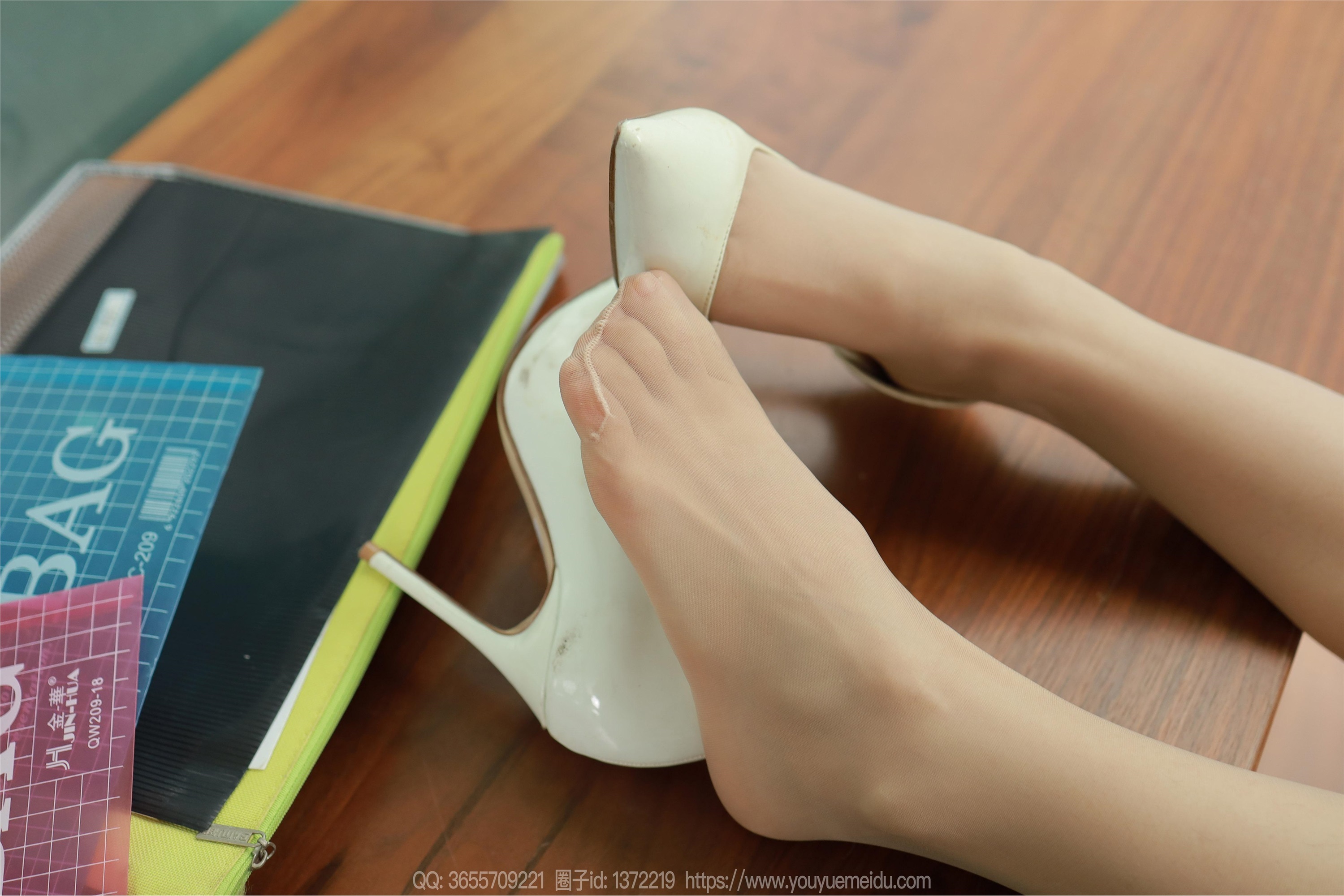 IESS异思趣向  2023.12.24 丝享家 1619 小金《ol套装（上）》